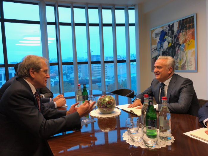 <p>BSTDB President Pankin (left) meets with Artur Javadyan, Chairman of the Central Bank of Armenia.</p>