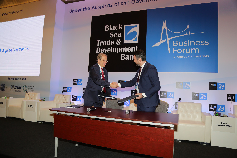The BSTDB President signs a multicurrency SME facility with CEO of Basisbank, Georgia</span>