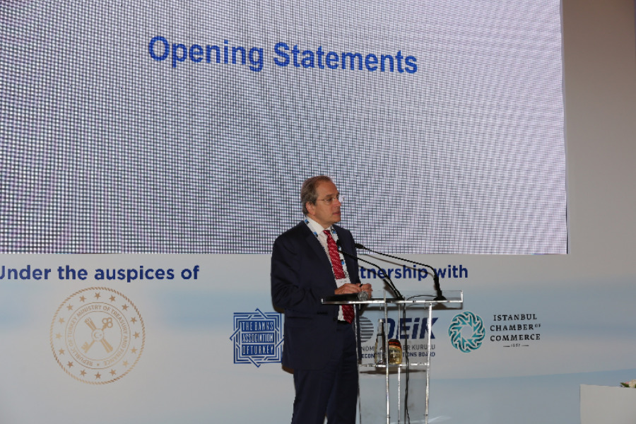 BSTDB President Dmitry Pankin addressing the Business Forum</span>