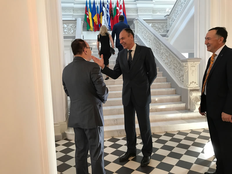 BSTDB President Delikanli greeting guests at the welcome reception held in the National Museum of Fine Arts.