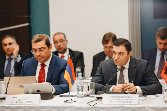 <p>BSTDB Alternative Governor for Armenia Andranik Grigoryan addresses the Board</p>