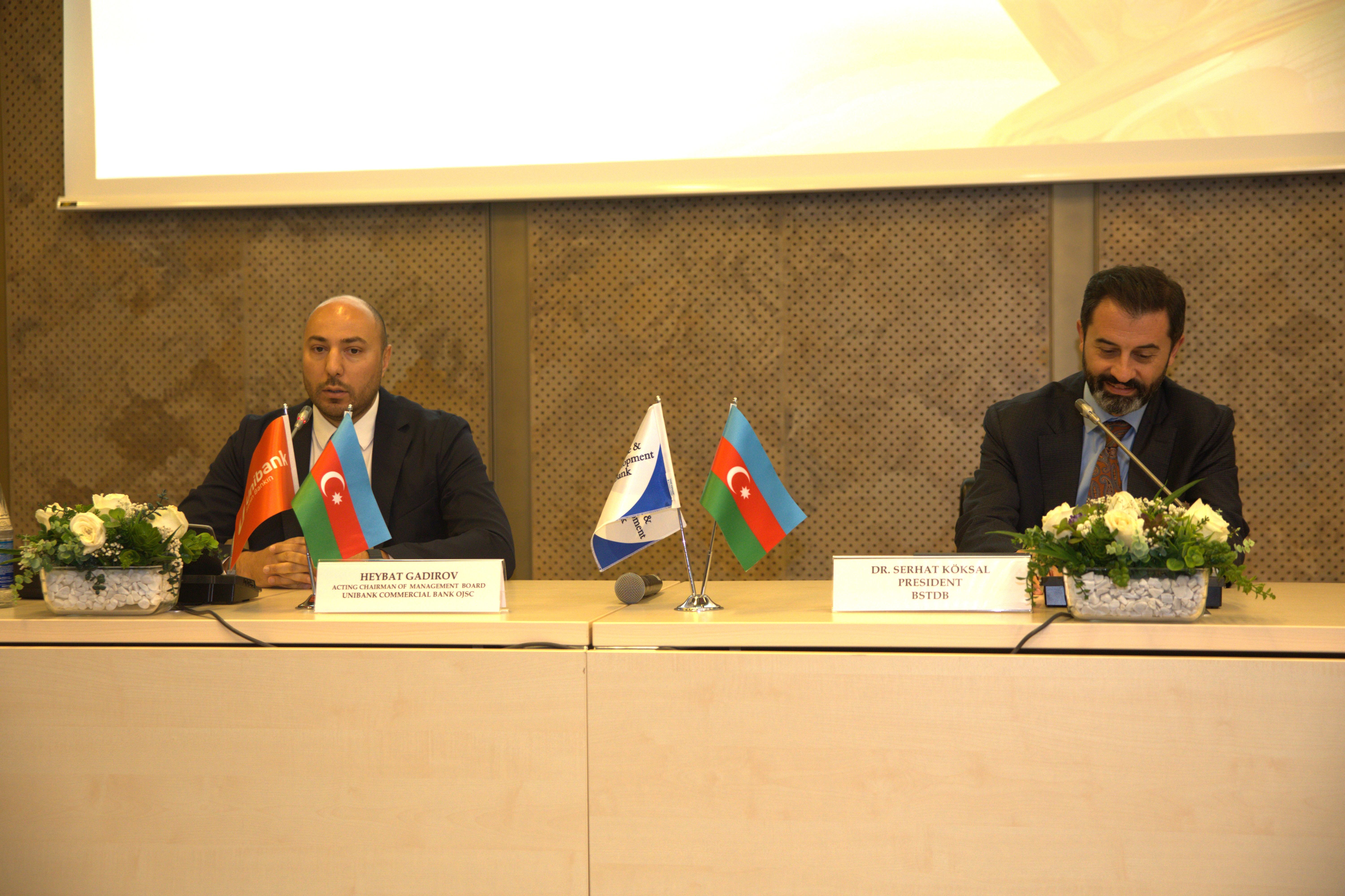 BSTDB President Dr. Serhat Köksal and Heybat Gadirov, Acting Chairman of the Management Board of Unibank Commercial Bank OJSC, during the signing ceremony of a financing agreement in Baku, Azerbaijan.