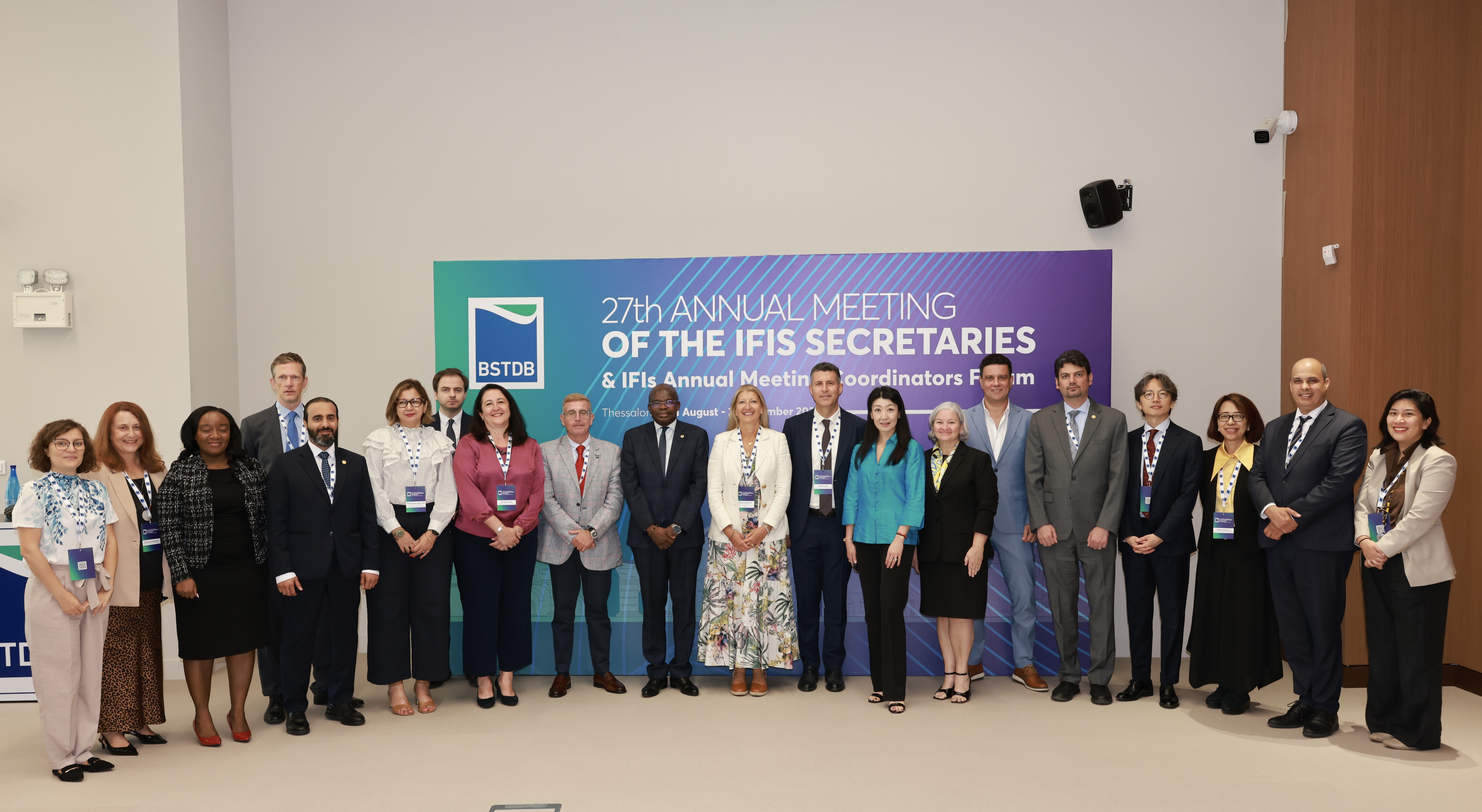 Group photo of the IFI Annual Meeting Coordinators Forum in Thessaloniki.