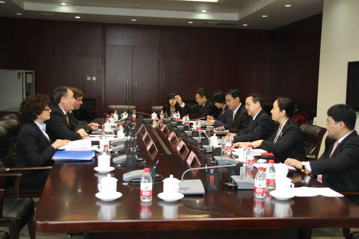 china_dev_bank.jpg